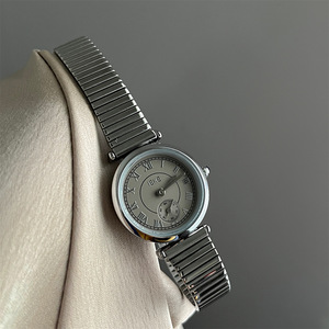 Reloj de Pulsera de Metal Gris Estilo Vintage, Reloj de Mujer con Esfera Pequeña, Estilo Minimalista, Correa de Acero Inoxidable, Cuarzo - Product Image 5