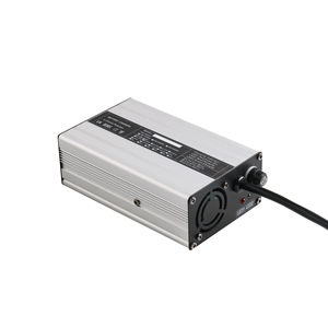 <span class=keywords><strong>Chargeur</strong></span> rapide intelligent 240W 24V/36V/48V/60V 2.5A-5A pour trottinette électrique <span class=keywords><strong>Segway</strong></span> à usage public - Product Image 4