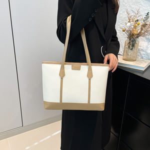 Sac fourre-tout grande capacité pour femme, style automne tendance <span class=keywords><strong>avec</strong></span> doublure à motifs et bandoulière - Product Image 4
