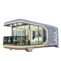 Capsule mobile préfabriquée pliable élégante et compacte, unité de vie extérieure de luxe pour parcs de vacances, glamping, fermes touristiques et lodges.
