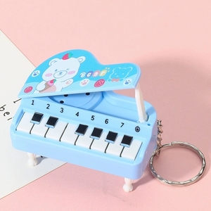 Wholesale Mini Plastic Piano Keyring Portable Play‑able <b>Electronic</b> <b>Keyboard</b> Toy For Children Gift - Product Image 2