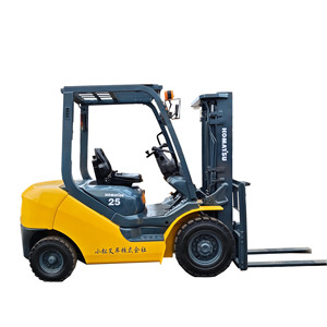 รถยกดีเซล Komatsu FD25 มือสอง ราคาดีที่สุด ขนาด 2-10 ตัน ยางตัน พร้อมเครื่องยนต์ - Product Image 1