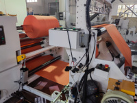 Machine d'enroulement de bobines pour ruban adhésif, film OPP, film PET, film PE, film d'emballage, film aluminium, film optique, film d'étiquetage en moule
