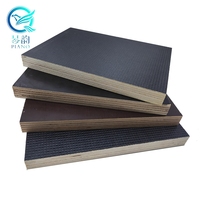 Panneau de placage en bois dur d'eucalyptus certifié BS1088 CE ISO9001, 1220x2440mm, 18/25/28mm, 0.5mm, avec cœur en bois dur et face phénolique certifiée E0