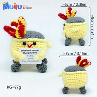 Poupée en crochet amusante de soutien émotionnel, motif 'Feu dans le poubelle', faite main, jouet meme 'Tout va bien' positif, compagnon de bureau avec carte cadeau