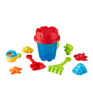 Cubo redondo <span class=keywords><strong>de</strong></span> plástico para playa, juego <span class=keywords><strong>de</strong></span> baño para bebé, juguete <span class=keywords><strong>de</strong></span> arena para niños pequeños con pala, rastrillo, plantilla <span class=keywords><strong>de</strong></span> criaturas marinas para exteriores - Product Image 1