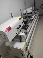 Machine semi-automatique OUWO à prix compétitif pour le perçage de trous de charnières sur profilés aluminium pour la fabrication de charnières de portes et fenêtres