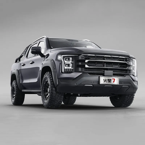 Foton <span class=keywords><strong>Mars</strong></span> 7 Prix bon marché Camionnette 4 portes 5 sièges Rangées de remorquage grand espace Transport de carburant diesel Camions légers de cargaison automatique - Product Image 4