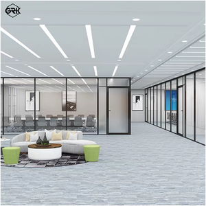 Mamparas de Oficina Modernas de Aluminio Graki con Absorción Acústica y Diseño Ecológico - División de Espacios Elegante y Funcional - Product Image 2