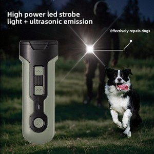 Dispositivo Ultrasónico Portátil de Mano con Linterna LED y Sonido de Alta Frecuencia para Entrenador Profesional de Perros para Detener el Ladrido - Product Image 3