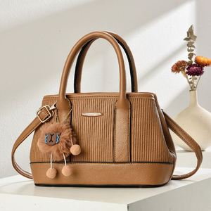 Wholesale Women Handbags Casual Outdoor Travel Crossbody Bag Lady's Leather Tote Bag - Product Image 6