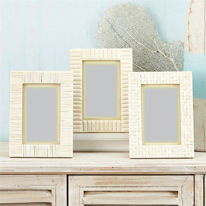 Marco de Fotos Creativo de Lujo Hecho a Mano con Incrustaciones de Hueso y Acabado Brillante, Regalo Decorativo de Diseño por Tradebyd - Product Image 1