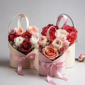 Özelleştirilmiş karton lüks Pretty sevgililer kutusu gül çiçek paketleme kutusu set kalp şekilli düğün çiçek saplı hediye kutusu