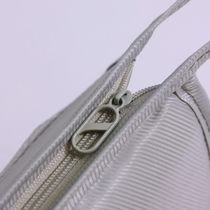 Nueva Bolsa de Almacenamiento Portátil para Viajes de Negocios, Bolsa de Maquillaje de Malla para Playa, Bolsa de Maquillaje de Gran Capacidad, Estuche de Lujo - Product Image 5