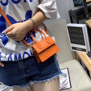 Bolsos Cruzados Pequeños de Diseñador de Marca de Lujo para Mujer, Bolso de Mano de Cuero PU de Moda, Mini Bolsos Tote, Bolsos de Mensajero con Cadena Sólida para el Hombro - Product Image 5