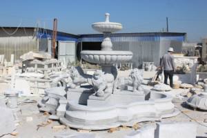 Fabbrica all'aperto giardino classico scultura in pietra dimensione su misura parco <span class=keywords><strong>Villa</strong></span> decorazione fontana in marmo bianco con intagli di leone umano - Product Image 2