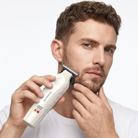 Cortadora de Pelo Inalámbrica Profesional, Cuchilla de Cerámica, Motor de 8W, 1200mAh, 90min de Carga, 180min de Autonomía, Pantalla LED, Peines de 1/2/3mm