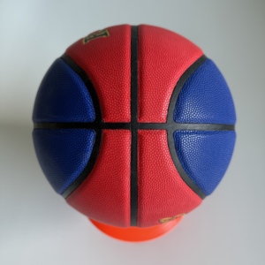 Pallone da <span class=keywords><strong>basket</strong></span> taglia 6 in PU, comodo al tatto, per giocatrici, allenamento indoor e outdoor, logo personalizzato OEM - Product Image 3