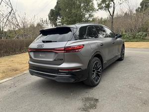 ออดี้ คิว5 อี-ทรอน <span class=keywords><strong>2022</strong></span> 40 อี-ทรอน สเตลลาร์ อิดิชั่น เมชา ซูท - Product Image 3