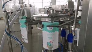 Máquina de envasado vertical con cremallera para alitas de pollo versátiles, patas de pollo, salchichas, calamares, esencia de pollo, pescado en conserva y patas de pollo - Product Image 2