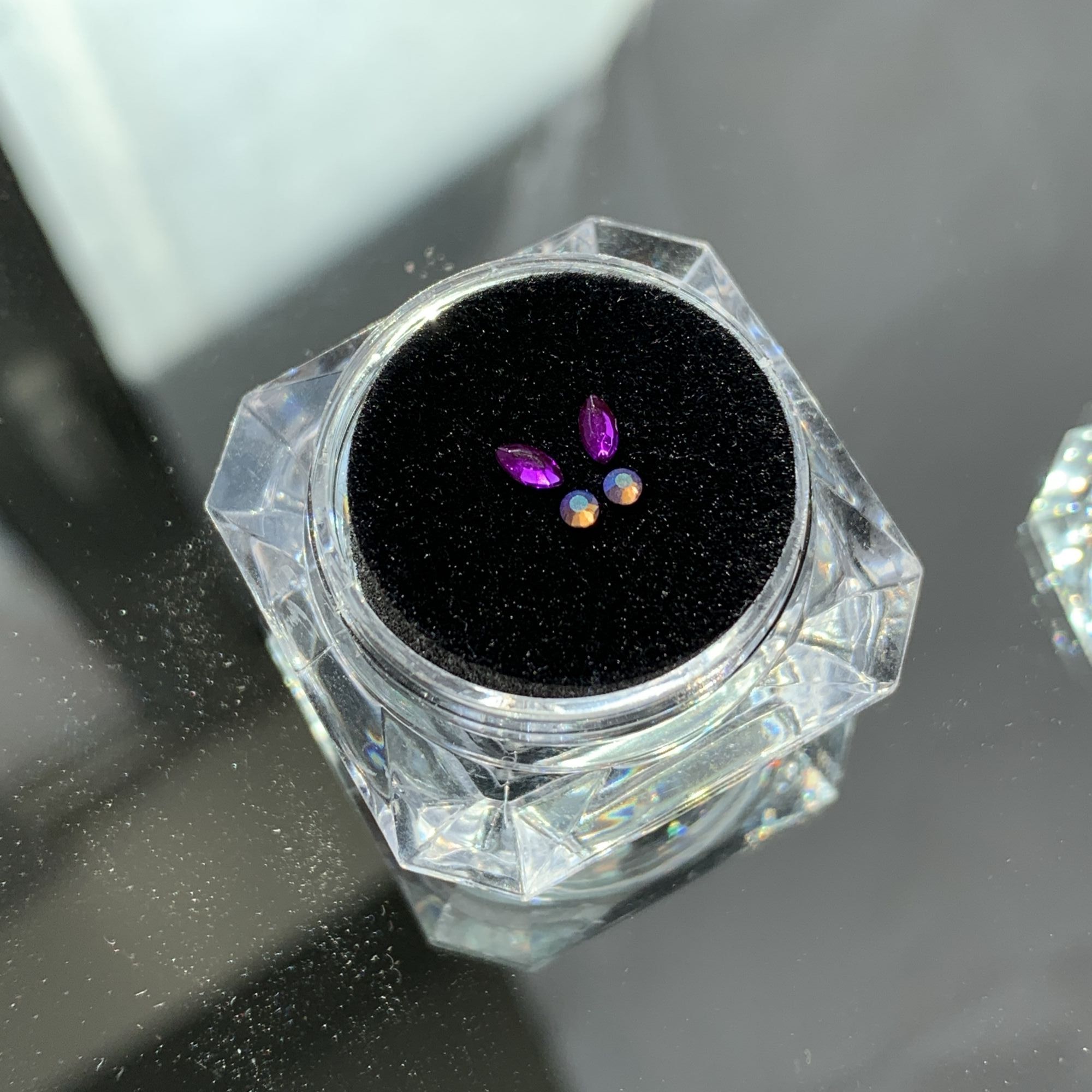 Viola scuro + viola chiaro