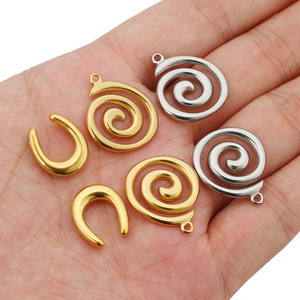 จี้สแตนเลสทรงเกลียวขนาดกลาง ชุบเคลือบ สำหรับทำเครื่องประดับ DIY สร้อยคอ ต่างหู สร้อยข้อมือ - Product Image 4