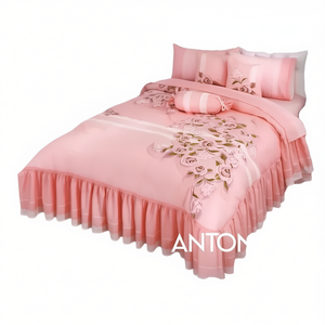 Edredón Doble Antonieta con 3 Almohadas y Sábanas - Product Image 1