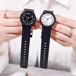 Montre pour homme avec bracelet en acrylique noir, écologique, nouvelle mode, montre pour étudiant KW6801 - Product Image 2