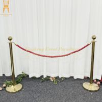 Poteau d'événement en métal et or en acier inoxydable avec corde rouge Hôtel Banque VIP Foule Ligne de file d'attente Barrières de contrôle Stanchion