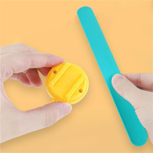 Bambini divertenti giocattolo per interni all'aperto orologio da polso bracciale piccolo disco volante rotante in plastica - Product Image 5