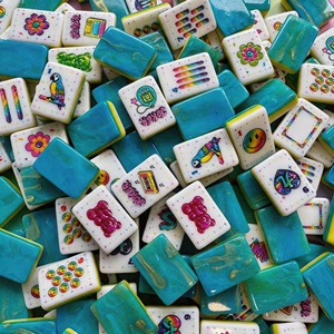 Ensemble de mahjong américain gravé de qualité supérieure avec un design arc-en-ciel des années <span class=keywords><strong>90</strong></span> pour un cadeau de collectionneur, 160 pièces - Product Image 1