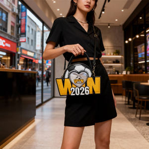 Bolso Bandolera Personalizado 2026 con Forma de Balón de Fútbol, Material PU, Ventana en Forma de Corazón, Novedad para Fanáticos, para Hombres y Mujeres - Product Image 1