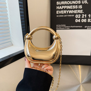 Mini borsa da sera squisita transfrontaliera alla moda a forma di mezzaluna a mano a tracolla in acrilico nuovo portafogli per bambini - Product Image 3