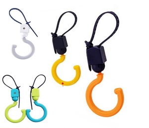 2 Piezas, Gancho Plegable de Plástico ABS con Rotación de 360°, Impermeable, para Colgar Bolsas en Carriolas de Bebé, Accesorios para Cocina y Baño - Product Image 1