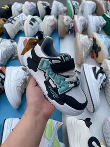 Chaussures de sport décontractées pour hommes et femmes - Déstockage à bas prix, vente en gros, fabriquées en Chine - Product Image 6