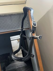 Brida para Caballo de Cuero Genuino de Alta Calidad con Acolchado Suave para Deportes Ecuestres - Product Image 2