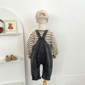 ملابس أطفال OEM ODM لخريف: طقم بناتي وأولادي كلي وكنزة من قطعتين - Product Image 4