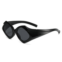 2024 nouvelle mode punk designer lunettes de soleil femmes hommes ins tendance plage accessoires extérieur uv400 luxe lentes de sol