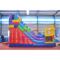 Toboggan gonflable sur le thème des blocs de construction de 20 pieds avec mur d'escalade, château gonflable commercial pour la location de fêtes d'enfants et les événements en plein air