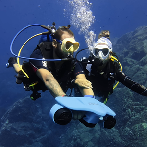 Scooter Submarino Eléctrico de Gran Venta, Propulsor de Chorro de Agua Sumergible 40M, Hélice Oceánica Portátil a Prueba de Agua para Uso Subacuático - Product Image 1