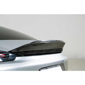 Modification et amélioration de voiture 2017-2025 : Ensemble de spoiler arrière en fibre de carbone style Spyder pour 718 Cayman Boxster - Product Image 4