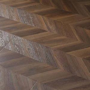 Revêtement de <span class=keywords><strong>sol</strong></span> <span class=keywords><strong>stratifié</strong></span> AC5 de qualité professionnelle, texture réaliste de grain de bois, isolation thermique pour usage résidentiel et commercial - Product Image 1