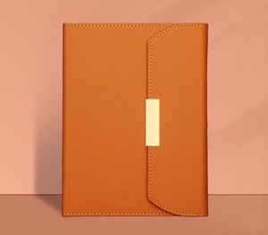 Set Regalo Aziendale di Lusso Personalizzato con Logo: Taccuino A5 Stampato, Penna, Tazza Termica <span class=keywords><strong>e</strong></span> Copertina Magnetica - Product Image 3