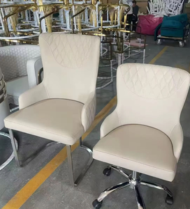 Juego de Sillas de Salón de Lujo, Silla de Belleza Tapizada con Diseño de Diamantes y Silla de Estilismo Giratoria con Base de Metal - Product Image 6