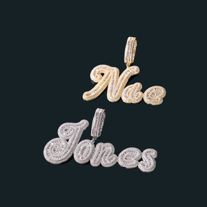 Collar NUOYA de Recién Lanzamiento con Nombre Personalizado-Dije con Letras Tipo Baguette Heladas y Piedra de Circonita Cúbica de Talle Cuadrado, Collar con Dije Fino - Product Image 3