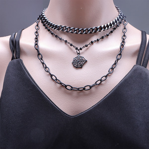 Collar de moda en capas con colgante de telaraña de aleación de zinc negro, accesorio de fiesta para mujer, diseño geométrico multicapa - Product Image 1