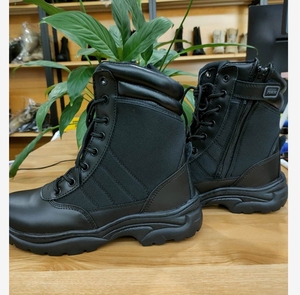 Bottes tactiques TSB601 pour le camping et les activités de plein air, avec logo PDRM, semelle extérieure en caoutchouc antidérapante, pour le sport et le camping, en cuir de vache - Product Image 3