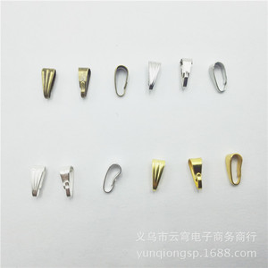 Pendentif de bijoux en fer plaqué or et argent pour la fabrication de colliers, forme triangulaire, origine Yiwu - Product Image 1