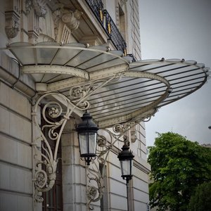 Toldo <span class=keywords><strong>de</strong></span> Hierro Forjado y <span class=keywords><strong>Policarbonato</strong></span>, Estructura Metálica <span class=keywords><strong>de</strong></span> Arte Moderno con <span class=keywords><strong>Techo</strong></span> Translúcido - Product Image 3