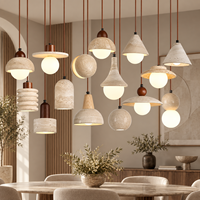 Luminaire suspendu en travertin naturel Wabi Sabi Island Counter, pour salle à manger, restaurant, style Japandi, chandelier organique, lampe décorative